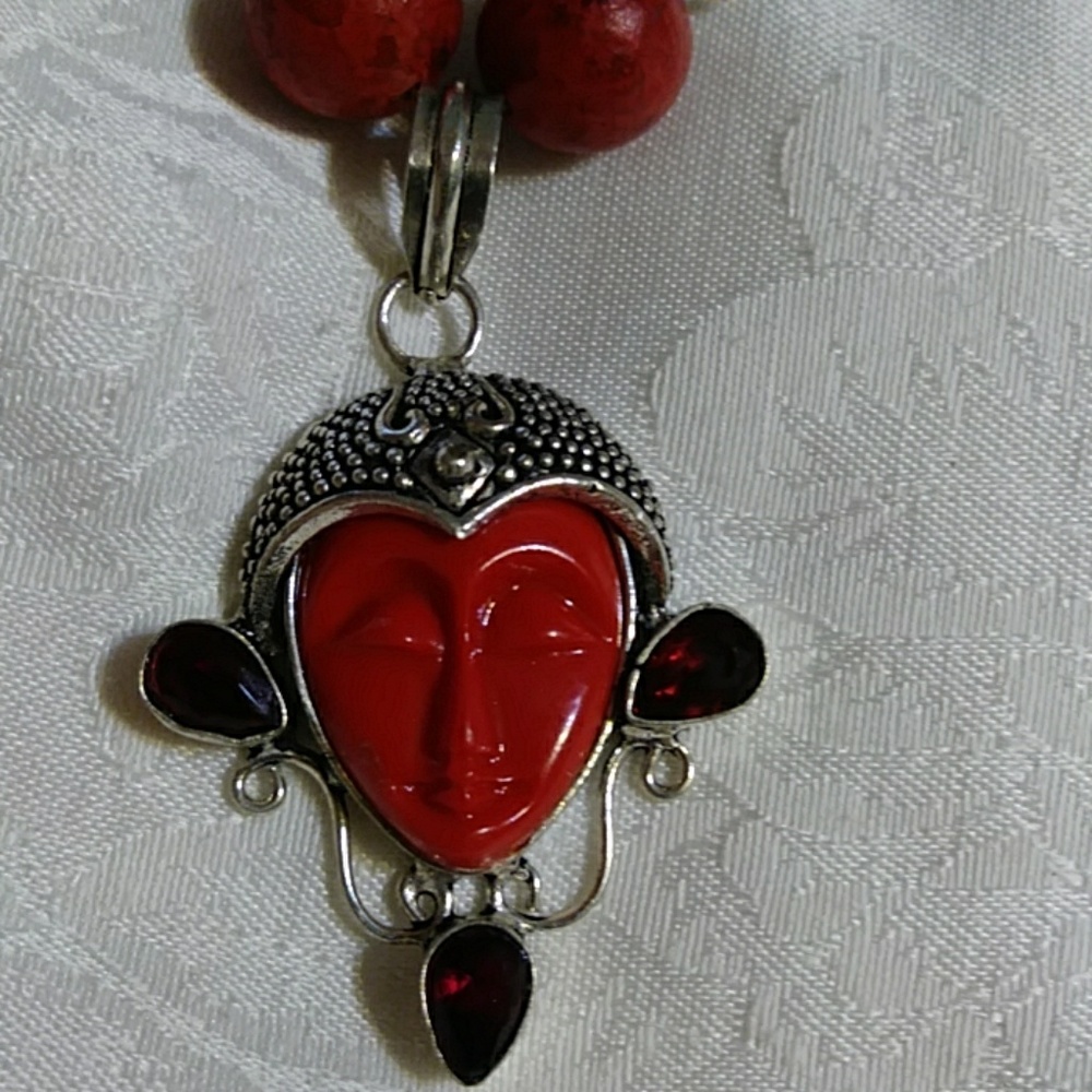 NWT-925, CHUNK CORAL/GODDESS BALI SILVER 22
